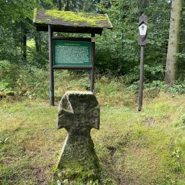 Possenröäder Kreuz_Rennsteig_Fuchs-Strobel_1